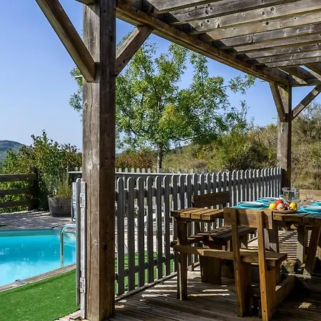 Maison-calme-pleine Nature-piscine Privée *